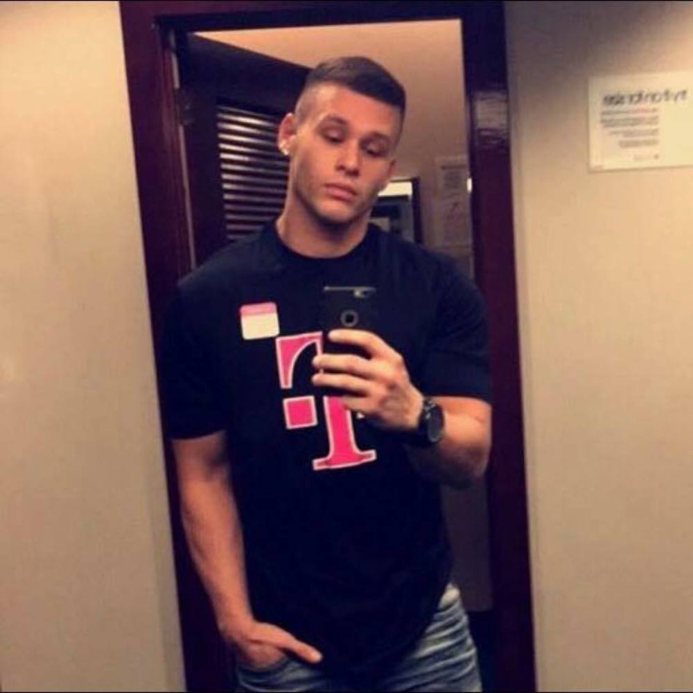 Meet your Posher, Robby